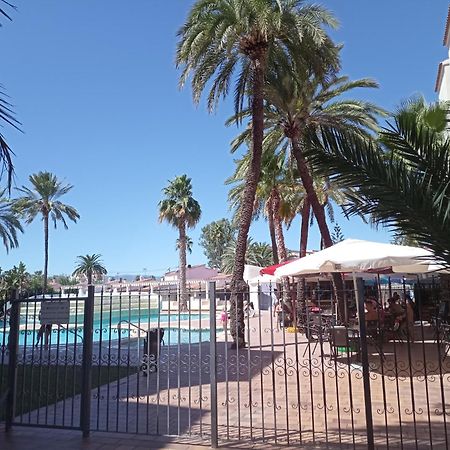 Estudio Capitan-Piscina دينايا المظهر الخارجي الصورة